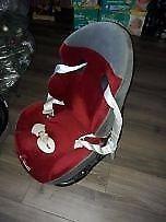 Fotelik Deltim do 25 kg czerwony