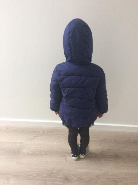 Sprzedam kurtkę zimową dziecięcą Benetton rozmiar 104-110 cm 4-5lat