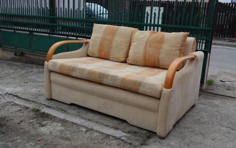 Sofa kanapa rozkładana z pojemnikiem na pościel. Transport