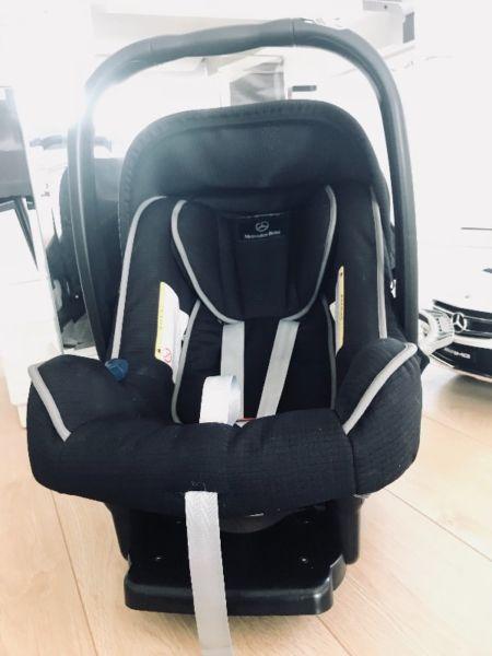 Mercedes Benz - Baby safe plus II LIMITED BLACK EDITION - fotelik dla dziecka 0-13 kg