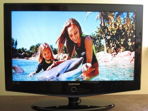 TV SAMSUNG 32 cale LCD HDMI PIP wej. PC stan idealny jak nowy