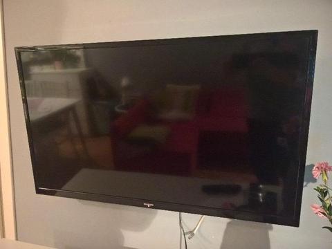 Sprzedam uszkodzony telewizor