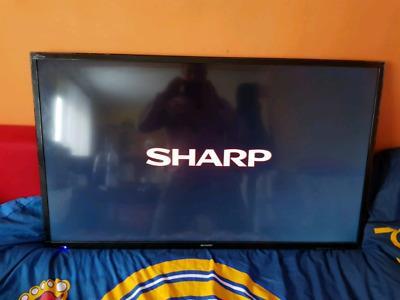 Sprzedam pilnie telewizor sharp 48cff6002e SMART TV z gwarancją do 2021 roku Tanio
