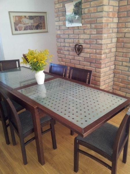 Stół rozkładany firmy Paged + 6 krzeseł + szafka pod TV gratis!