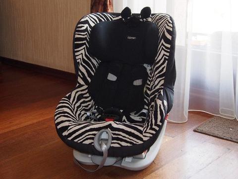 Fotelik samochodowy 9-18 Romer Britax KING II ATS Smart Zebra