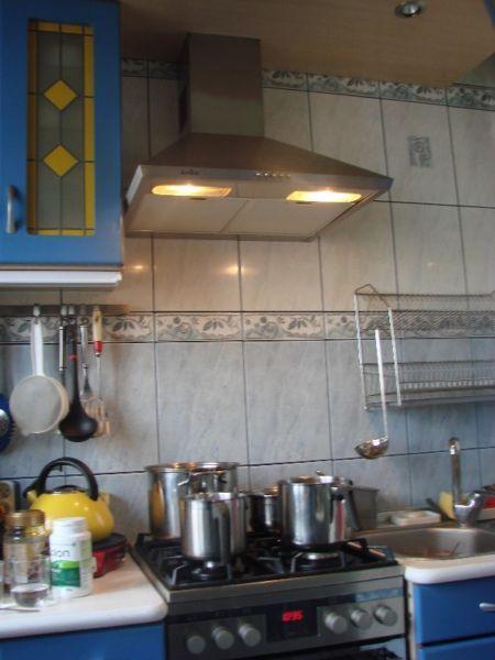 Amica - okap kuchenny , kominowy, szer.60 cm,gł. 50 cm , wys. 57 , kolor srebrny