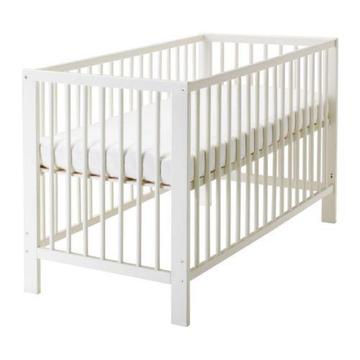 Łóżeczko dziecięce dla niemowlaka IKEA + materac + otulacz + gratis