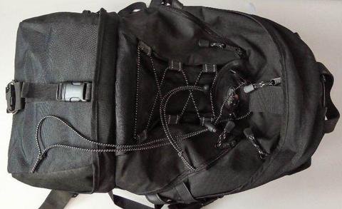 Plecak fotograficzny Mekko, mieści: lustrzanka, laptop, obiektywy