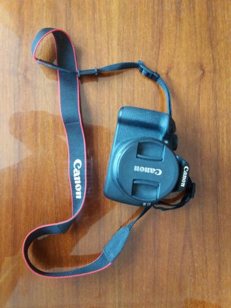 lustrzanka Canon EOS 1200D + obiektyw 18 - 55 mm DC III + karta 16 GB + akcesoria