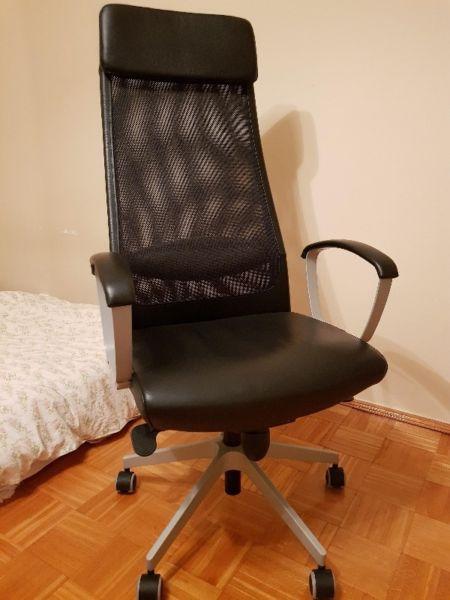 Krzesło obrotowe MARKUS IKEA, czarny Glose Robust