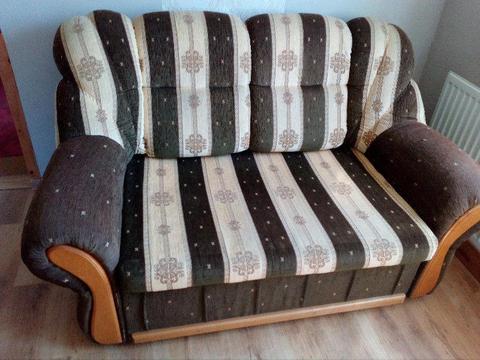 Sofa w dobrym stanie Tanio !!!! za symboliczną cene 100 zł