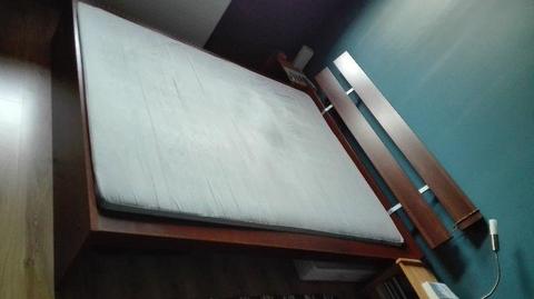Łóżko podwójne 160 x 200 + materac