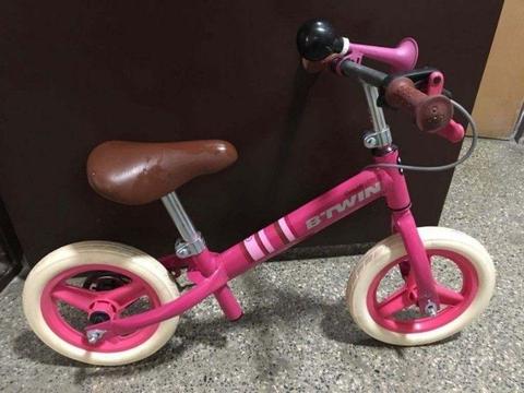 Rowerek biegówka dla dziewczynki