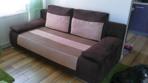 Kanapa grecka sofa rozkładana w BDB stanie. Dowóz
