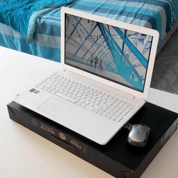 Laptop biały Asus A540L I3-5005U/GTX920M/SSD256Gb/WIN10. Gwarancja! WAWA