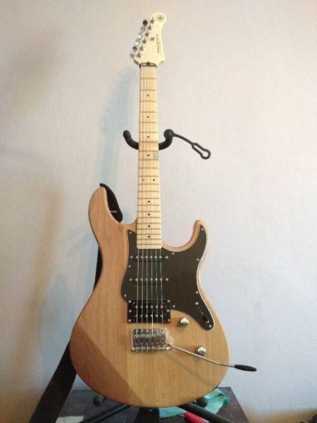 Gitara elektryczna YAMAHA Pacifica 112VMX YNS + wzmacniacz Blackstar ID:CORE 10 v2