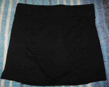 Czarna spódniczka 110cm, używana