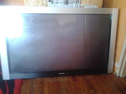 TV plazma GRUNDIG apollo 42