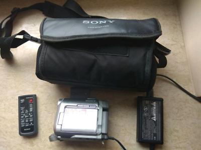 Sprzedam kamerę analogową Sony DCR-HC20E