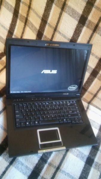 Laptop Asus F5