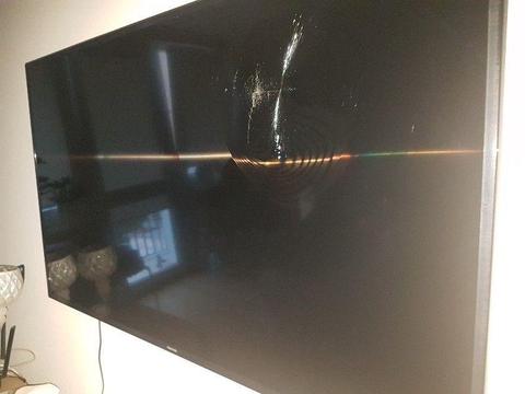 Telewizor SAMSUNG UE50MU6102K uszkodzona matryca