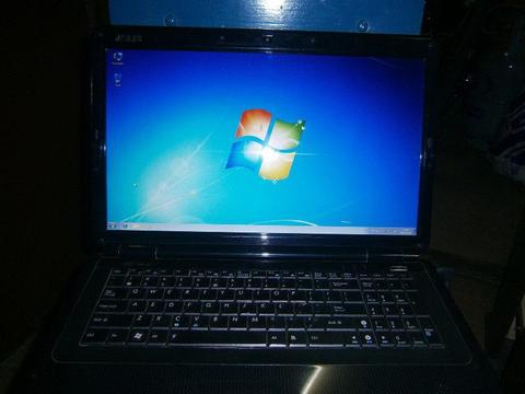 Laptop ASUS K70IO zasilacz