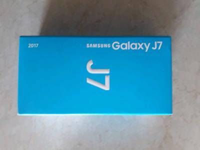 Sprzedam telefon Samsung Galaxy J7 2017