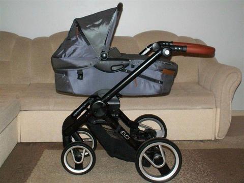 Mutsy EVO URBAN NOMAD 3w1 Nosidełko Maxi Cosi 2015 Super Stan