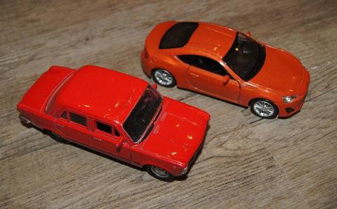 Autka samochody zestaw pomarańczowy czerwony