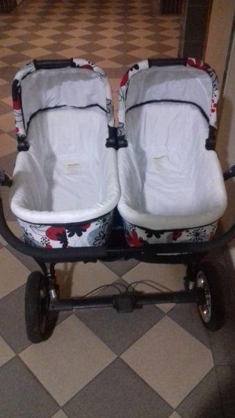 Wózek rok po roku Freestyle Twins