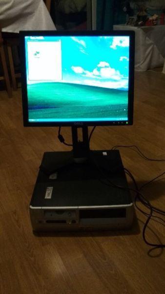 OKAZJA!! Zestaw monitor + Komputer biurkowy HP. p4-2,8GHZ,40GB, 512MB