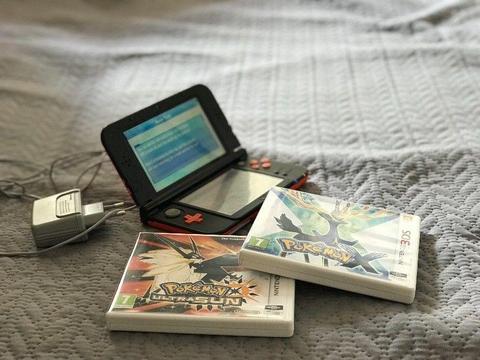 Nintendo 3DS XL 2 gry i akumulator
