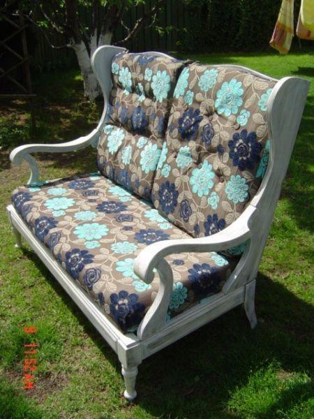 sofa stylizowana, gobelinowa tapicerka