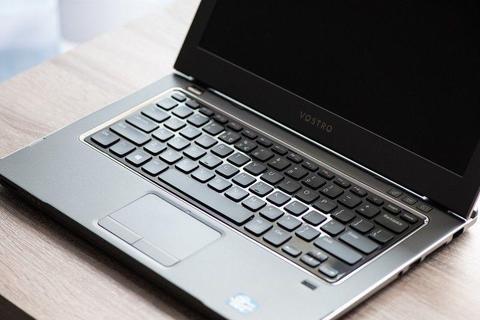 Laptop DELL Vostro 3360