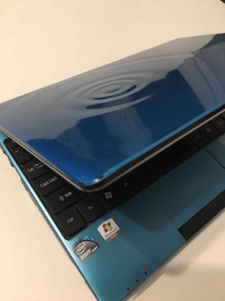 Laptop notebook Acer Aspire One D255 niebieski