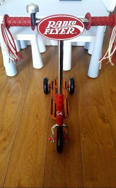 Skuter / Hulajnoga Radio Flyer Little Red Scooter - w stylu vintage