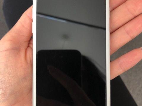 SPRZEDAM iPhone 6s 16GB Silver