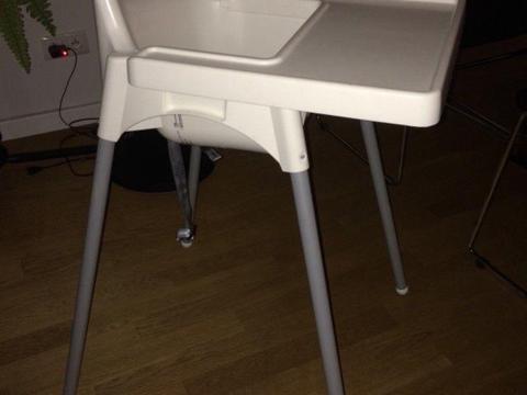 Oddam krzesełko do karmienia IKEA