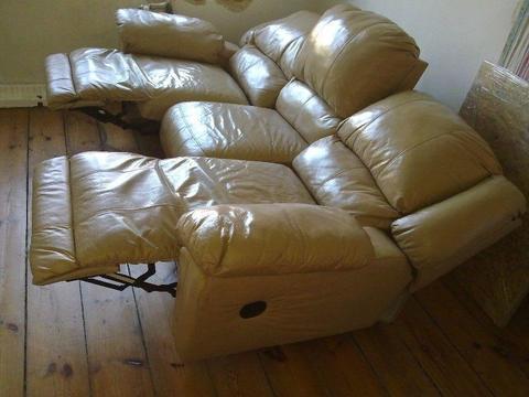 Skórzana sofa, kanapa, wersalka, wypoczynek - rozkładana do funkcji relaks relax. Stan bdb