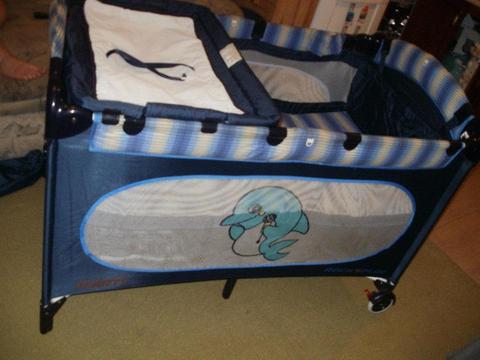 Łóżeczko turystyczne z przewijakiem - ARTI
