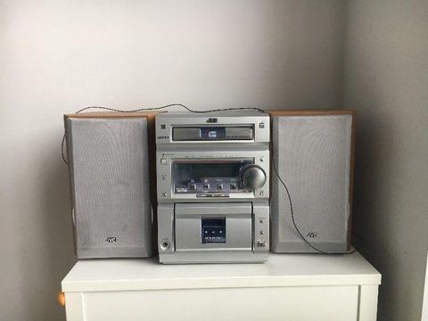Mikro wieża stereo JVC UX-P55, 120W, CD, magnetofon, radio z RDS, drewniane kolumny