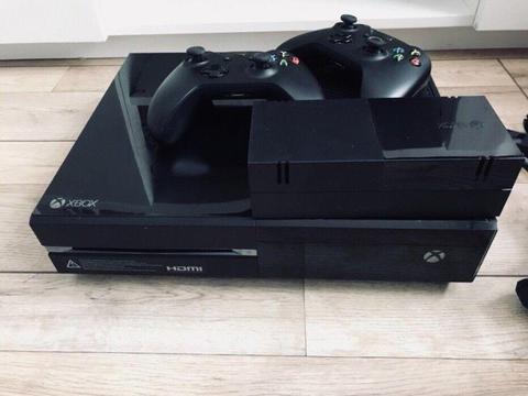 Xbox One konsola dysk 500, 2 Pady + gry !!!