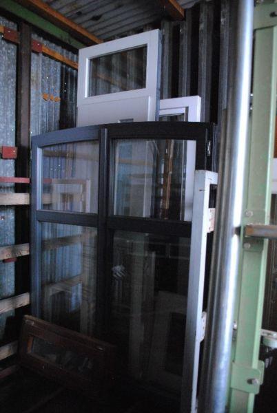 Okna i drzwi drewniane wysokiej jakości - nowe i używane. Wyprzedaż z zakładu stolarskiego. TANIO