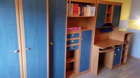 Meble dziecięce, młodzieżowe- biurko, szafa dwudrzwiowa, szafka z półkami, biblioteczka