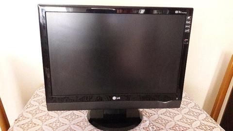 Monitor i tv w jednym LG FLATRON 22 cale M228WD