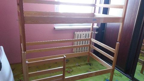 Sprzedam łóżeczko dziecinne, drewniane piętrowe 160X80 prawie jak nowe