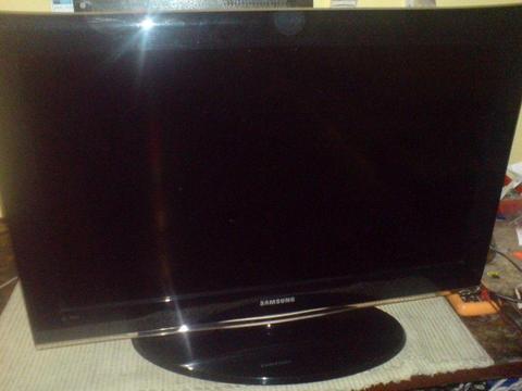 Sprzedam telewizor Samsung 32 cale LCD