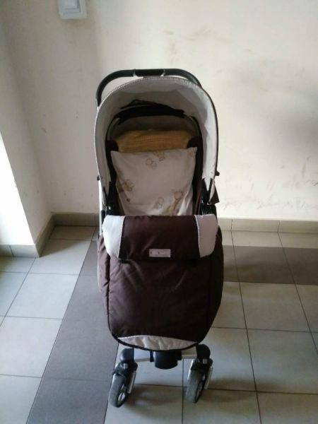 Sprzedam wózek 4 w 1