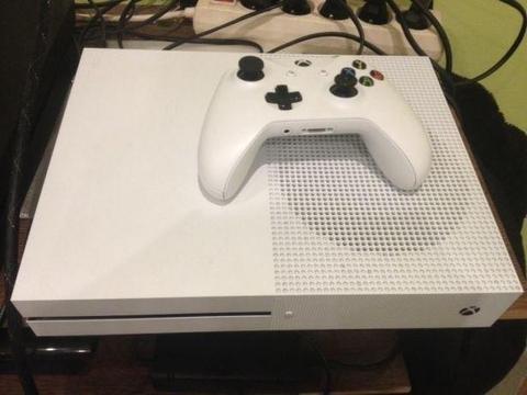 Konsola Xbox One S w idealnym stanie !!!