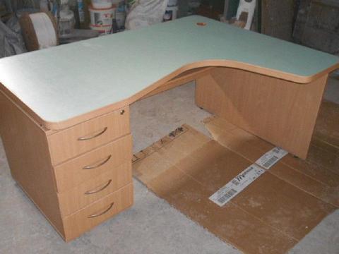 Biurko duże narożne dwokolorowe, stół do biura
